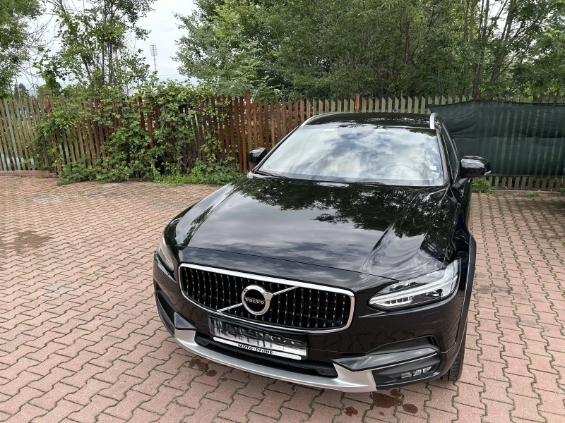 Volvo V90 Cross Country, 2020